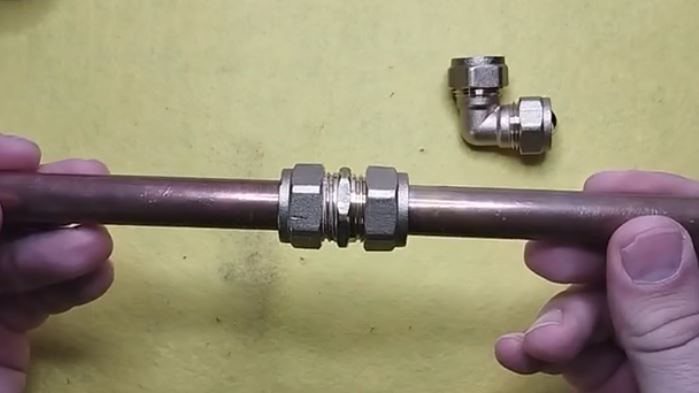 Cómo unir tuberías de cobre sin soldadura: método seguro y rápido
